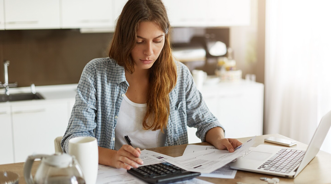 Tem dívidas e não sabe se conseguirá pagar? Veja a sua situação e atue logo!